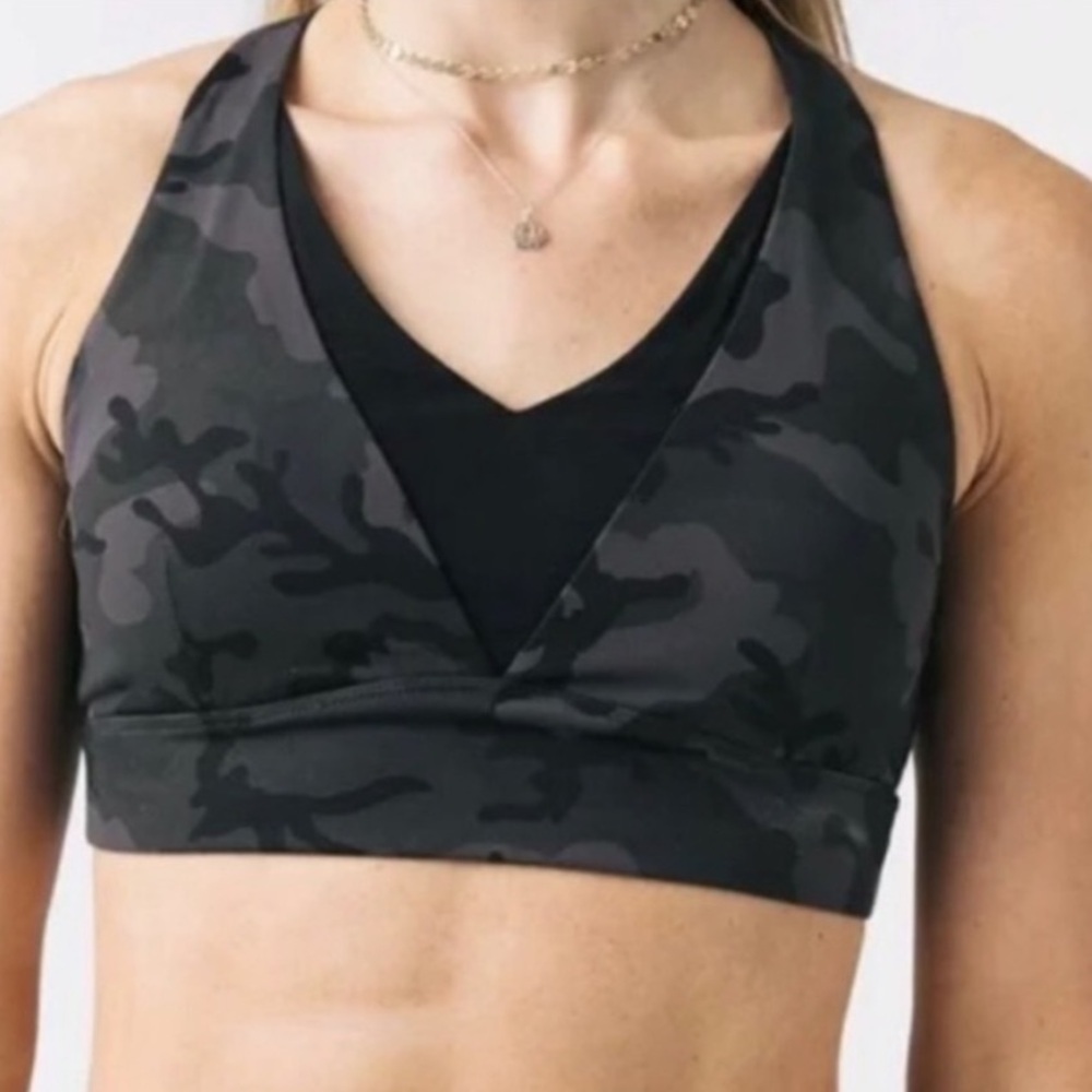 ZYIA Black Gray Camo Crossover Sports Bra